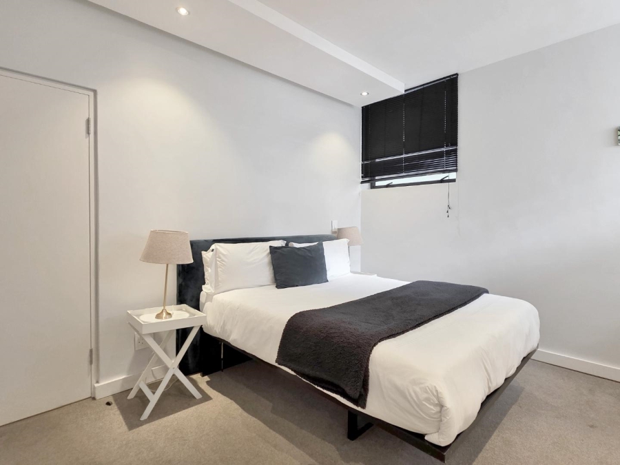 1 Bedroom Property for Sale in Green Point Western Cape